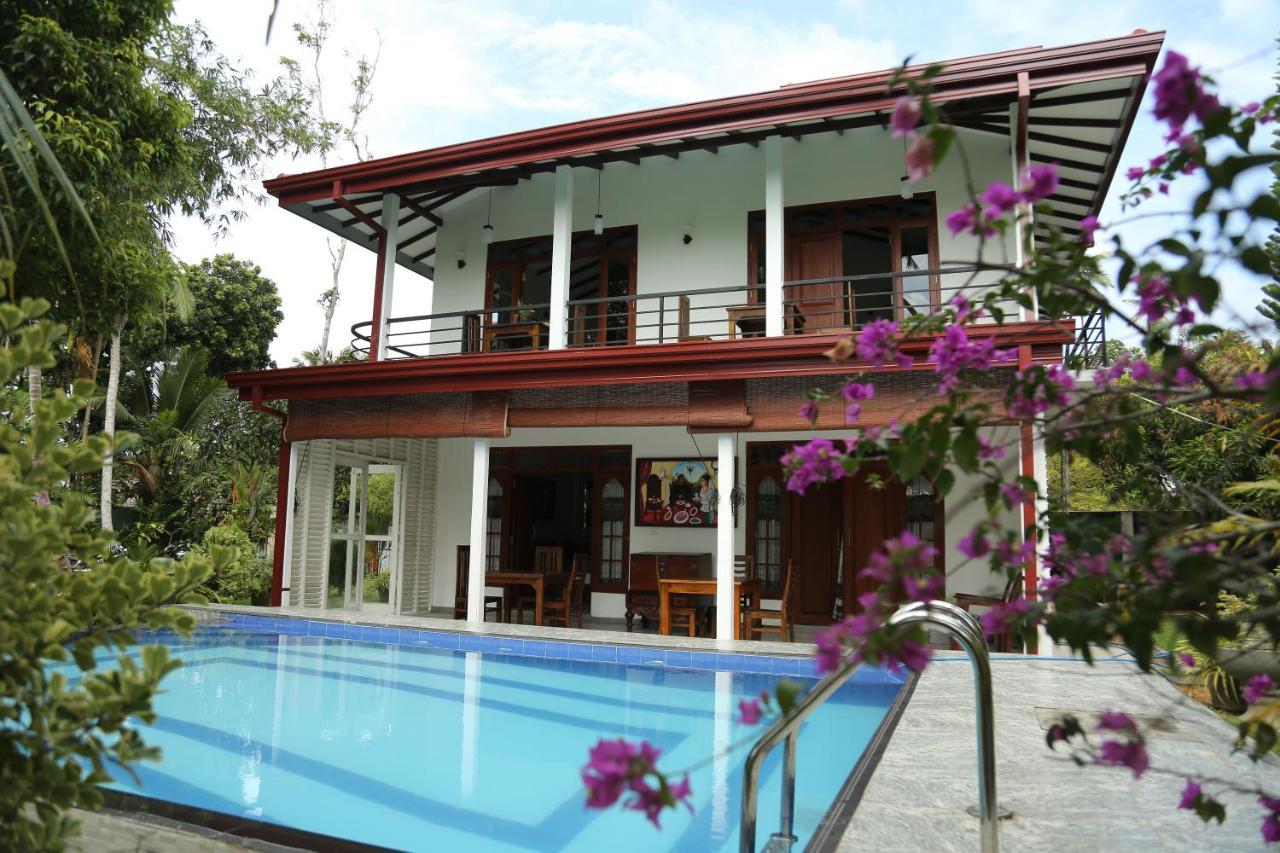 Villa A.Sms Induruwa Bagian luar foto