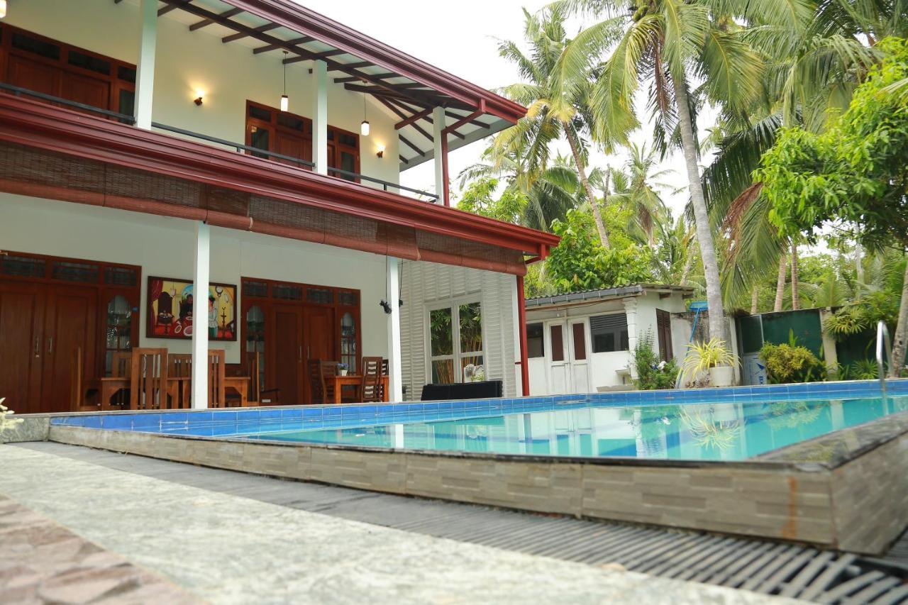Villa A.Sms Induruwa Bagian luar foto