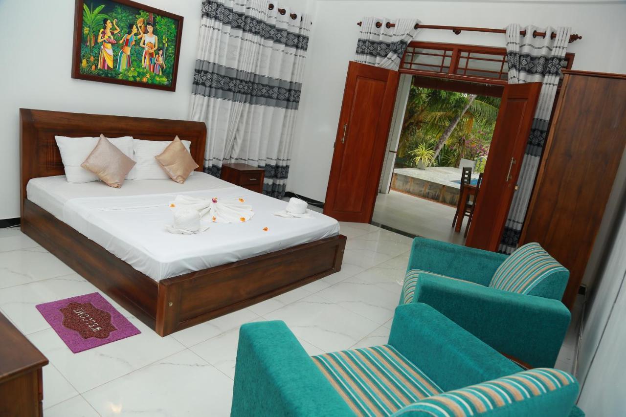Villa A.Sms Induruwa Bagian luar foto