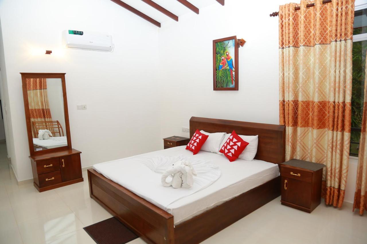 Villa A.Sms Induruwa Bagian luar foto